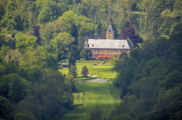 Aerial view, Haus Oefte, Essener Golfclub, Kettwig, Essen, Ruhr area, North Rhine-Westphalia, Germany, DE, Europe, golf, golf course, golf club, golf course, golf meadow, manor house, aerial view, aerial photography, aerial photography, castle, sport, overview, bird's eye view, birds-eyes view, overview