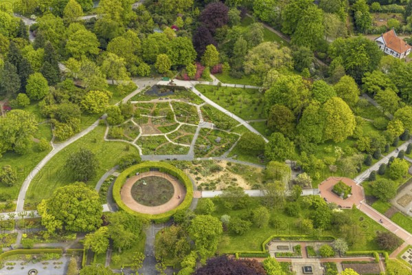 Aerial view, Grugapark, Botanical Garden of the University of Duisburg / Essen, Javelin in the circle, Essen-Rüttenscheid, Essen, Ruhr area, North Rhine-Westphalia, Germany, Botanical Garden, DE, Europe, garden, aerial view, aerial photography, aerial photography, overview, bird's-eye view, overview