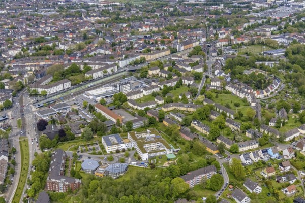 Aerial view, Clinic for Child and Adolescent Psychiatry, Albert-Liebmann-Schule Adelkamp site, Catholic Child and Family Centre St. Augustinus, Essen-Frohnhausen, Essen, Ruhr area, North Rhine-Westphalia, Germany, education, educational institution, DE, Europe, healthcare, hospital, clinic, teaching institute, aerial view, aerial photography, aerial photography, medical facility, medical aid, school, overview, bird's-eye view, overview, medical care
