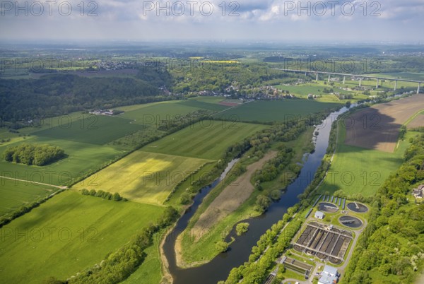 Aerial view, Untere Kettwiger Ruhraue, Mintarder Ruhrtalbrücke, river Ruhr, Kettwig, Essen, Ruhr area, North Rhine-Westphalia, Germany, motorway A52, bridge, DE, Europe, landscape conservation area, aerial view, aerial photography, aerial photography, overview, bird's-eye view, meadows and fields, birds-eyes view, overview