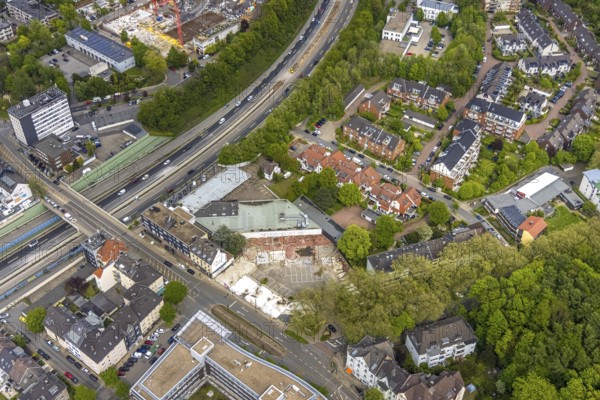 Aerial view, residential area Rüttenscheider Straße and Gustav-Streich-Straße at the motorway A52, commercial area Heinrich-Held-Straße, Essen-Rüttenscheid, Essen, Ruhr area, North Rhine-Westphalia, Germany, DE, Europe, commercial enterprises, commercial area, commercial area, commercial location, commercial use, property tax, real estate, industrial area, industrial location, aerial view, aerial photography, aerial photography, apartment buildings, apartment blocks, overview, bird's-eye view, residential area, residential area, residential buildings, residential quality, residential neighbourhood, housing estate, birds-eyes view, overview