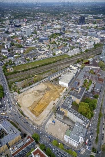 Aerial view, construction area for new literature quarter, demolition work former newspaper quarter, Südviertel, Essen, Ruhr area, North Rhine-Westphalia, Germany, expansion areas, construction work, construction, construction area, construction site, construction measure, construction project, construction site, Bert-Brecht-Straße, DE, Europe, Friedrichstraße, gastronomy, commercial buildings, hotel, capacity requirements, aerial view, aerial photography, aerial photography, new building, Sachsenstraße, overview, enlarged bird's-eye view, becoming and growing, residential complex, living and living, residential area, residential buildings, residential neighbourhood, housing shortage, birds-eyes view, new offices, new flats, new hotel, overview