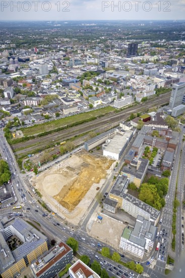 Aerial view, construction area for new literature quarter, demolition work former newspaper quarter, Südviertel, Essen, Ruhr area, North Rhine-Westphalia, Germany, expansion areas, construction work, construction, construction area, construction site, construction measure, construction project, construction site, Bert-Brecht-Straße, DE, Europe, Friedrichstraße, gastronomy, commercial buildings, hotel, capacity requirements, aerial view, aerial photography, aerial photography, new building, Sachsenstraße, overview, enlarged bird's-eye view, becoming and growing, residential complex, living and living, residential area, residential buildings, residential neighbourhood, housing shortage, birds-eyes view, new offices, new flats, new hotel, overview