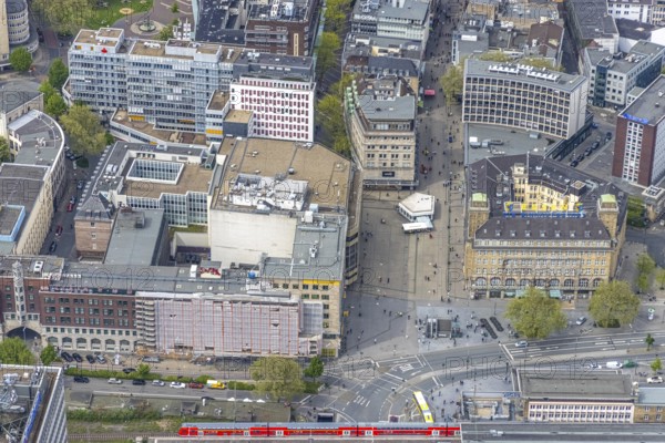 Aerial view, Rathausstraße and Willy-Brandt-Platz at Essen central station, city centre, Essen, Ruhr area, North Rhine-Westphalia, Germany, City, DE, Europe, city centre, aerial view, aerial photography, aerial photography, city centre, overview, bird's-eye view, overview