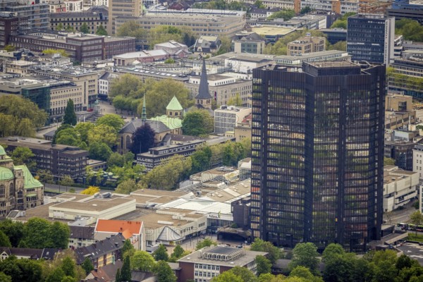 Aerial view, city hall and Essen Cathedral, city centre, Essen, Ruhr area, North Rhine-Westphalia, Germany, place of worship, authority, episcopal church, DE, cathedral, Essen Minster, Europe, religious community, place of worship, sacred site, cathedral church, church, church community, denomination, aerial view, aerial photography, aerial photography, city hall, religion, religious site, overview, bird's-eye view, overview