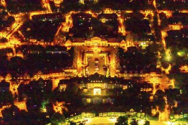 Aerial view, Kleiner Markt with Schatzgräberbrunnen, Mintrops Stadt Hotel Margarethenhöhe, Margarethenhöhe, Essen, Ruhr area, North Rhine-Westphalia, Germany, outdoor lighting, fountain, DE, twilight, Europe, gastronomy, hotel, hotel facilities, hotel industry, light pollution, aerial view, aerial photography, aerial photography, market, night aerial view, streetlights, street lamps, overview, bird's eye view, illuminated, illuminated houses, illuminated house, birds-eyes view, artificial light, night, nightflight, overview