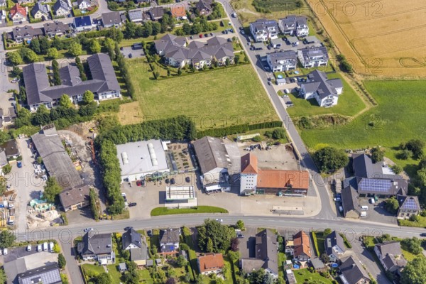 Aerial photo, Raiffeisen Sauerland Hellweg Lippe eG, PROVITA Wohn- und Pflegezentrum Ense, Bremen, Ense, Sauerland, North Rhine-Westphalia, Germany, DE, Europe, aerial view, aerial photography, aerial photography, care service, care facility, care home, overview, bird's-eye view, birds-eyes view, overview