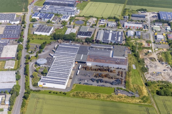 Aerial view, industrial park Höingen, Franz Brinkmann GmbH Metalloberflächenveredler, Höingen, Ense, Sauerland, North Rhine-Westphalia, Germany, DE, Europe, commercial enterprises, commercial area, industrial estate, commercial park, commercial location, commercial use, industrial area, industrial location, aerial photograph, aerial photography, aerial photography, overview, bird's-eye view, birds-eyes view, overview