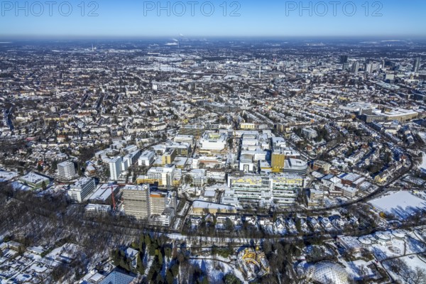 Aerial view, city view, University of Duisburg-Essen, University Hospital, Essen-Rüttenscheid, Essen, Ruhr area, North Rhine-Westphalia, Germany, DE, Europe, healthcare, hospital, clinic, clinic centre, hospital, aerial view, aerial photography, aerial photography, medical facility, medical aid, emergency service, snow, overview, university, bird's eye view, winter, birds-eyes view, overview, medical care
