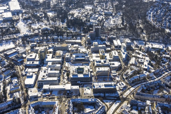 Aerial view, University of Duisburg-Essen, University Hospital, Essen-Rüttenscheid, Essen, Ruhr area, North Rhine-Westphalia, Germany, DE, Europe, healthcare, hospital, clinic, clinic centre, hospital, aerial view, aerial photography, aerial photography, medical facility, medical aid, emergency service, snow, overview, university, bird's eye view, winter, birds-eyes view, overview, medical care