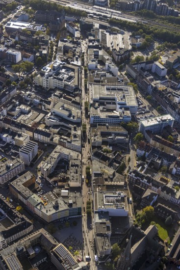 Aerial view, Bahnhofstraße pedestrian zone with Galeria Kaufhof building in the Altstadt district in Gelsenkirchen, Ruhr area, North Rhine-Westphalia, Germany, DE, shopping centre, shopping markets, shopping square, shopping centre, Europe, pedestrian zone, Gelsenkirchen, aerial view, aerial photography, aerial photography, local supply centre, shopping centre, overview, bird's-eye view, overview