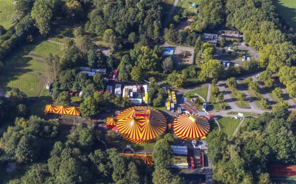 Aerial view, Revierpark Nienhausen with circus in the district Feldmark in Gelsenkirchen, Ruhr area, North Rhine-Westphalia, Germany, 2 bridges over the Weser, DE, Europe, amusement park, Gelsenkirchen, aerial view, aerial photography, aerial photography, park, overview, bird's eye view, circus, circus tent, birds-eyes view, overview