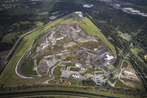 Aerial view, central landfill Emscherbruch in the district Resser Mark in Gelsenkirchen, Ruhr area, North Rhine-Westphalia, Germany, DE, landfill, Europe, Gelsenkirchen, aerial view, aerial photography, aerial photography, nature reserve Emscherbruch, overview, bird's-eye view, birds-eyes view, overview