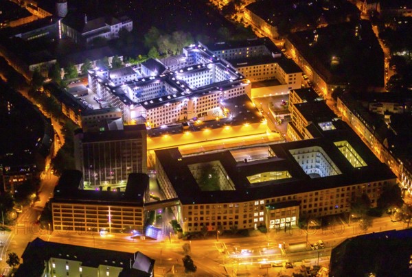 Aerial photograph, Essen District Court and Local Court, Essen Prison, Essen-Rüttenscheid, Essen, Ruhr area, North Rhine-Westphalia, Germany, local court, arrest, outdoor lighting, authority, DE, twilight, Europe, deprivation of liberty, prison, custody, detention centre, prison sentence, correctional facility, light pollution, aerial photograph, aerial photography, aerial photography, night aerial photograph, streetlights, street lamps, overview, custody, bird's eye view, illuminated, illuminated houses, illuminated house, birds-eyes view, artificial light, night, nightflight, overview