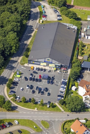 Aerial view, Edeka supermarket local supply centre, Niederense, Ense, Sauerland, North Rhine-Westphalia, Germany, DE, Edeka supermarket, shopping markets, shopping place, shopping centre, Europe, aerial view, aerial photography, aerial photography, local supply centre, car parks, supermarket, overview, bird's eye view, birds-eyes view, overview