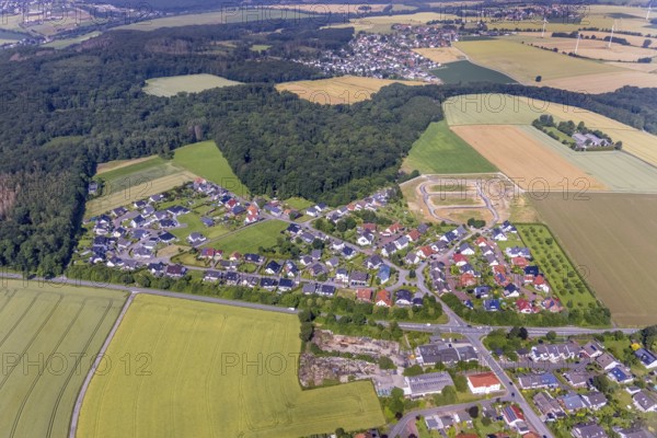 Aerial view, construction area Höinger Heide Am Winkel, Höingen, Ense, Sauerland, North Rhine-Westphalia, Germany, construction work, construction area, construction site, building plots, construction project, construction site, DE, Europe, property tax, Höinger Heide, real estate, aerial photograph, aerial photography, aerial photography, overview, bird's eye view, residential complex, living and living, residential area, residential buildings, residential quality, housing estate, birds-eyes view, overview