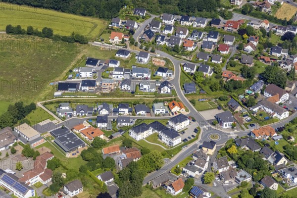 Aerial view, new building district Schreibers Hof and Bernhardusschule, Niederense, Ense, Sauerland, North Rhine-Westphalia, Germany, education, educational institution, DE, Europe, primary school, property tax, real estate, roundabout, roundabout, educational institute, aerial view, aerial photography, aerial photography, school, overview, bird's-eye view, residential area, housing and living, residential area, residential buildings, housing quality, housing estate, birds-eyes view, overview