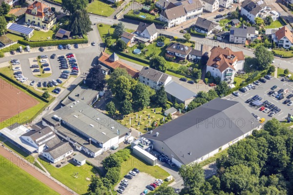 Aerial view, Hubertushalle Schützenverein, garden with beer tables and flags, Niederense, Ense, Sauerland, North Rhine-Westphalia, Germany, DE, Europe, aerial view, aerial photography, Schützenbruderschaft, Schützenbruderschaft St. Hubertus 1824 Niederense, Schützenhalle, Schützenverein, overview, bird's-eye view, overview