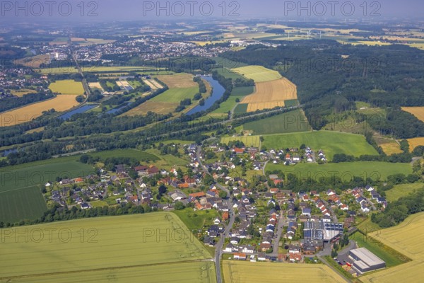 Aerial view, river Ruhr and town view Waltringen, Ense, Sauerland, North Rhine-Westphalia, Germany, DE, Europe, aerial view, aerial photography, aerial photography, town view, townscape, urban area, overview, bird's-eye view, overview
