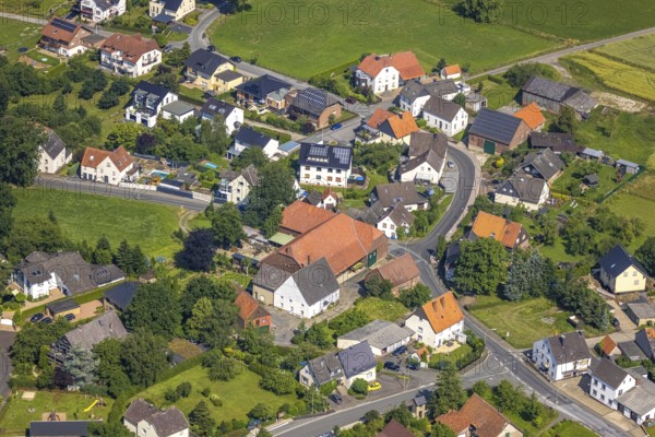 Aerial view, town view and centre of Hünningen, Ense, Sauerland, North Rhine-Westphalia, Germany, DE, Europe, property tax, real estate, aerial view, aerial photography, aerial photography, overview, bird's-eye view, housing estate, living and life, residential area, residential buildings, quality of living, housing estate, birds-eyes view, overview