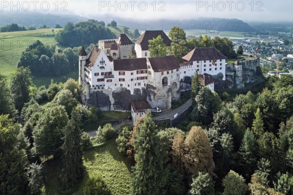 Castle of the Habsburgs, Kyburgers on an almost circular Molasse hill, Lenzburg, Canton Aargau, Switzerland