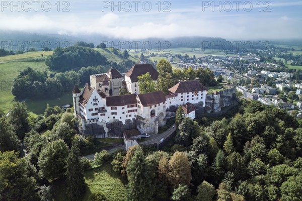 Castle of the Habsburgs, Kyburgers on an almost circular Molasse hill, Lenzburg, Canton Aargau, Switzerland