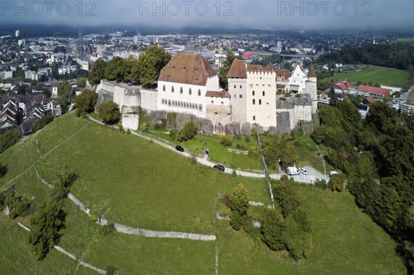 Castle of the Habsburgs, Kyburgers on an almost circular Molasse hill, Lenzburg, Canton Aargau, Switzerland