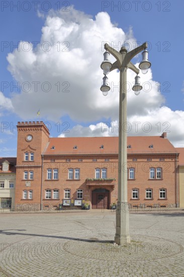 Town hall built in 1846, street lamp, market, Zörbig, Saxony-Anhalt, Germany