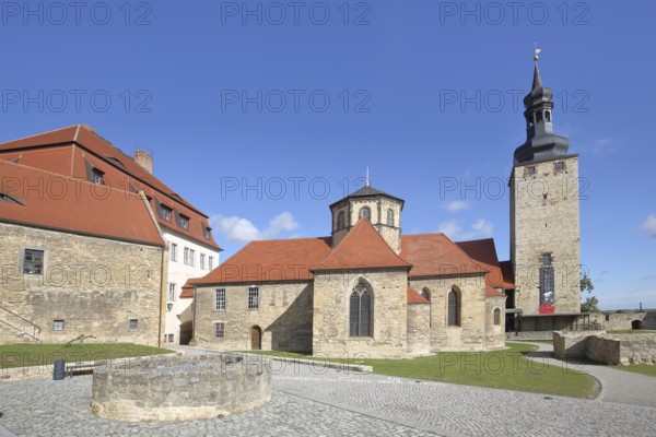 Inner courtyard with Romanesque castle chapel built in the 10th century Paris Tower and castle fountain, Querfurt Castle, Romanesque Road, Saxony-Anhalt, Germany