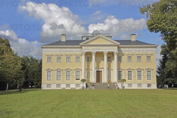 Classicist palace with columns, UNESCO, landscape park, Dessau-Wörlitz Garden Kingdom, Wörlitz, Saxony-Anhalt, Germany