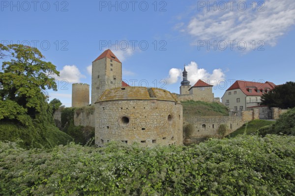 Romanesque castle built in the 10th century with Dicker Heinrich, Marterturm and Pariser Turm, towers, fortress, moat, bastion, Querfurt, Romanesque Road, Saxony-Anhalt, Germany