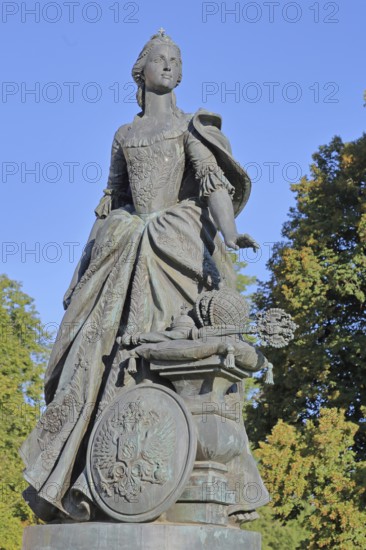 Monument to Russian Tsarina and Empress Catherine the Great by Michail Perejaslawez 2010, Sculpture, Modern Art, Nobility, Aristocracy, II, Castle Garden, Zerbst, Fläming, Saxony-Anhalt, Germany