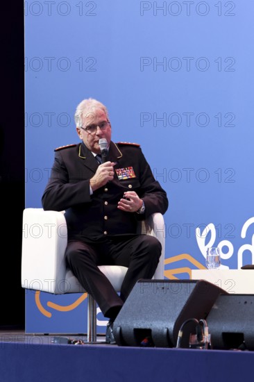 Panel discussion: Karl-Heinz Banse (German Fire Brigade Association) - Federal President's Citizens' Festival, Bellevue Palace, Berlin, 12.9.25