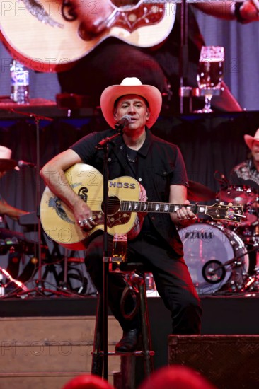 Concert The BossHoss - Sascha Vollmer - Citizens' Festival of the Federal President, Bellevue Palace, Berlin, 12.9.25