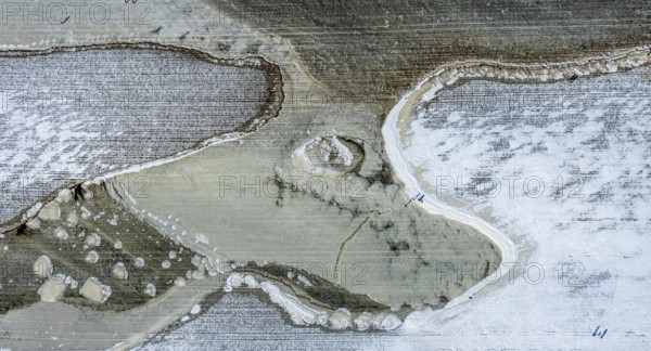 Aerial view, frozen Rhine meadow Ehingen, Mündelheim, Duisburg, Ruhr area, North Rhine-Westphalia, Germany, DE, ice surface, ice landscape, Europe, shapes and colours, aerial view, aerial photography, aerial photography, snow, overview, bird's eye view, winter, birds-eyes view, frozen Rhine meadows, cleared roads, overview
