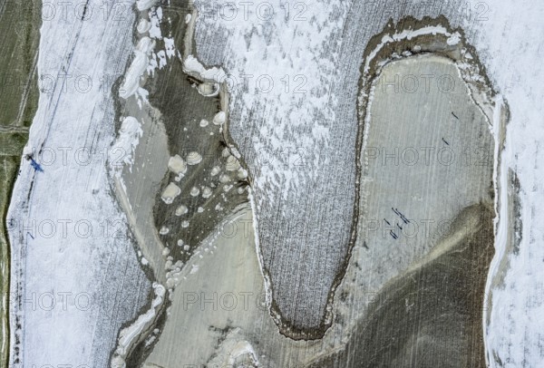 Aerial view, frozen Rhine meadow Ehingen, Mündelheim, Duisburg, Ruhr area, North Rhine-Westphalia, Germany, DE, ice surface, ice landscape, Europe, shapes and colours, aerial view, aerial photography, aerial photography, snow, overview, bird's eye view, winter, birds-eyes view, frozen Rhine meadows, cleared roads, overview