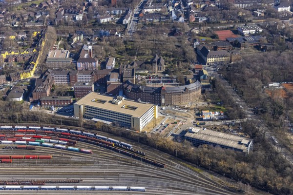 Aerial view, construction site new building and extension of Helios St. Johannes Clinic, Premonstratensian monastery Abtei Hamborn, Alt-Hamborn, Duisburg, Ruhr area, North Rhine-Westphalia, Germany, An der Abtei, DE, Europe, healthcare, hospital, paediatric clinic, clinic, clinic centre, monastery, hospital, aerial view, aerial photography, aerial photography, medical facility, medical aid, emergency service, Propsteikirche St. Johann, overview, bird's eye view, birds-eyes view, catholic church, overview, medical care