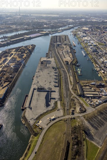 Aerial view, Duisburg harbour, coal island, Duisport, Rhine-Herne Canal, Ruhr, Ruhrort, Duisburg, Ruhr area, North Rhine-Westphalia, Germany, DE, Europe, birds-eyes view, aerial view, aerial photography, aerial photography, overview, bird's eye view