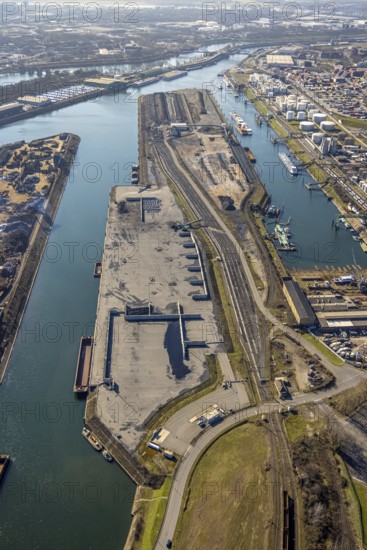 Aerial view, Duisburg harbour, coal island, Duisport, Rhine-Herne Canal, Ruhr, Ruhrort, Duisburg, Ruhr area, North Rhine-Westphalia, Germany, DE, Europe, birds-eyes view, aerial view, aerial photography, aerial photography, overview, bird's eye view