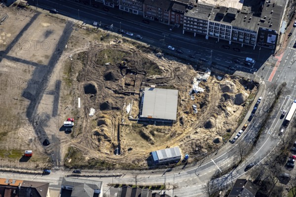 Aerial view, construction site for new residential complex, Mercator Quartier Duisburg, Gutenbergstraße, Oberstraße, Altstadt, Duisburg, Ruhr area, North Rhine-Westphalia, Germany, construction work, building, construction area, building site, building plots, construction project, construction site, DE, Europe, aerial view, aerial photography, aerial photography, new building, overview, bird's-eye view, bird's-eye view, overview