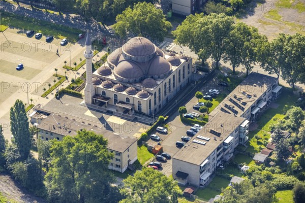 Aerial view, DITIB Merkez Mosque, Marxloh, Duisburg, Ruhr area, North Rhine-Westphalia, Germany, place of worship, DE, Europe, religious community, place of worship, holy place, church, parish, denomination, aerial view, aerial photography, aerial photography, religion, religious site, overview, bird's-eye view, overview