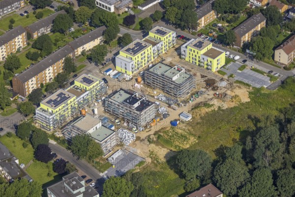 Aerial view, residential area construction site new building Beckstraße, Goerdeler Straße, Vierlinden, Duisburg, Ruhr area, North Rhine-Westphalia, Germany, construction work, building, construction area, building site, building plots, construction project, construction site, DE, Europe, property tax, real estate, aerial photograph, aerial photography, aerial photography, new building, overview, bird's eye view, residential complex, living and living, residential area, residential buildings, residential quality, residential neighbourhood, housing estate, birds-eyes view, overview