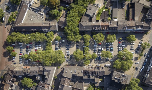 Aerial view, Hamborner Altmarkt with car parks and used as weekly market market, centre Alt-Hamborn, Duisburg, Ruhr area, North Rhine-Westphalia, Germany, DE, Europe, aerial view, aerial photography, aerial photography, overview, bird's-eye view, overview