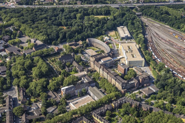 Aerial photo, HELIOS St. Johannes Klinik Duisburg, Katholisches Klinikum Duisburg Gmbh, Alt-Hamborn, Duisburg, Ruhr area, North Rhine-Westphalia, Germany, DE, Europe, healthcare, hospital, clinic, clinic centre, hospital, aerial photograph, aerial photography, aerial photography, medical facility, medical aid, overview, bird's eye view, overview, medical care
