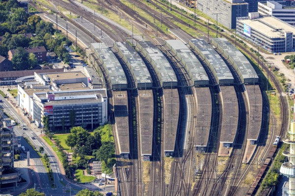 Aerial view, Duisburg central station, Dellviertel, Duisburg, Ruhr area, North Rhine-Westphalia, Germany, railway tracks, railway station, DE, Deutsche Bahn AG, Europe, central station, main station, junction station, aerial view, aerial photography, aerial photography, overview, bird's-eye view, overview