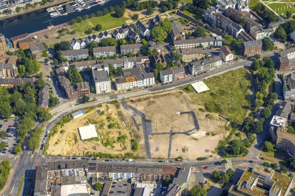 Aerial view, construction site for new Mercator Quartier Duisburg, Gutenbergstraße, Oberstraße, Altstadt, Duisburg, Ruhr area, North Rhine-Westphalia, Germany, construction work, construction area, building site, building plots, construction project, construction site, DE, Europe, aerial view, aerial photography, aerial photography, new building, overview, bird's-eye view, overview
