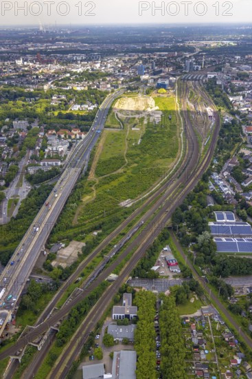 Aerial view, site Alter Güterbahnhof, Duisburger Freiheit, design name Duisburger Dünen, Dellviertel, Duisburg, Ruhr area, North Rhine-Westphalia, Germany, construction site, DE, development site, Europe, aerial view, aerial photography, aerial photography, overview, bird's-eye view, overview