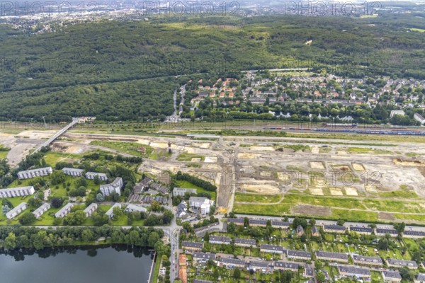Aerial view, former marshalling yard Wedau, planned new Duisburg residential quarter, Wedau, Duisburg, Ruhr area, North Rhine-Westphalia, Germany, railway tracks, construction work, construction vehicles, construction area, construction site, construction project, construction site, DE, development, Europe, industrial plants, industrial area, industrial site, capacity requirements, aerial view, aerial photography, aerial photography, aerial photography, redevelopment, overview, bird's-eye view, birds-eyes view, derelict railway area, overview