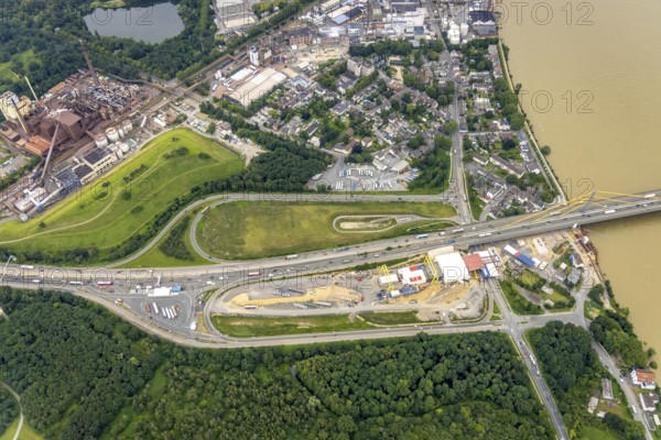 Aerial view, construction site motorway exit Duisburg-Homberg, motorway A40, Rhine bridge Neuenkamp, Alt-Homberg, Duisburg, Ruhr area, North Rhine-Westphalia, Germany, construction work, construction area, construction site, building site, construction project, construction site, DE, Europe, aerial view, aerial photography, aerial photography, overview, bird's-eye view, overview