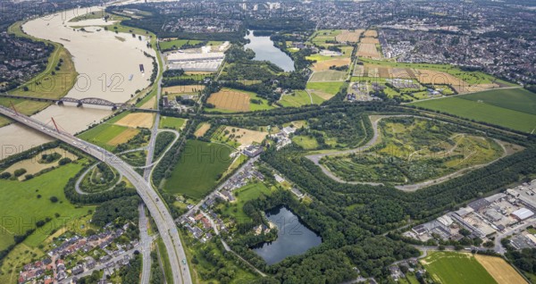 Aerial view, brownfield Lohmannsheide spoil tip on Grafschafter Straße for planned hazardous waste landfill, motorway slip road A42 Duisburg-Baerl, Bärl, Duisburg, Ruhr area, North Rhine-Westphalia, Germany, motorway slip road, spoil tip, DE, Europe, aerial view, aerial photography, aerial photography, overview, bird's-eye view, overview